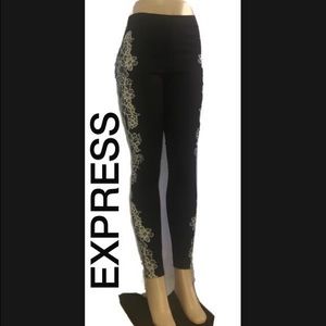 Express leggings scuba style floral details sz M